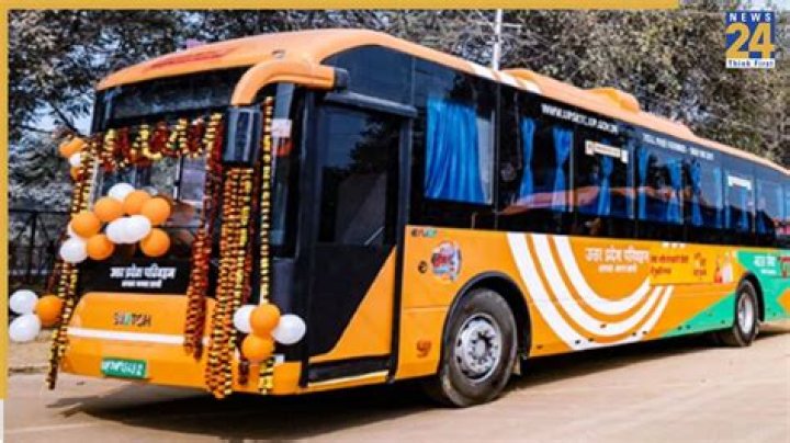Are buses available from Delhi to Dehradun?