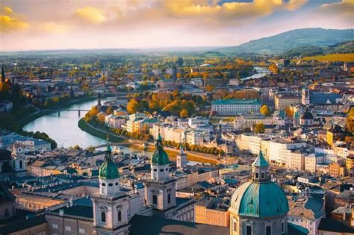 Can a foreigner buy property in Austria?