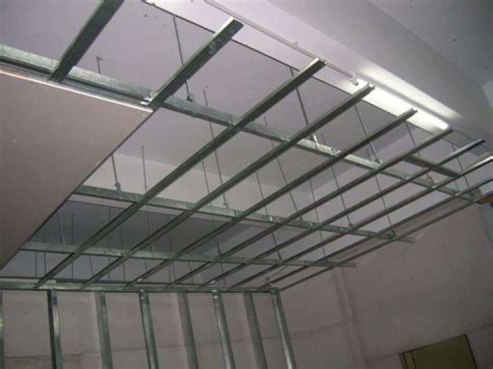Can you use steel studs for ceiling joists?