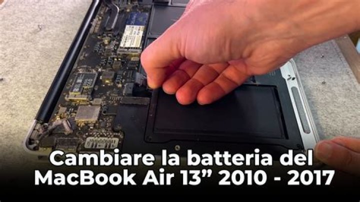 Come posso sostituire la batteria di Apple?