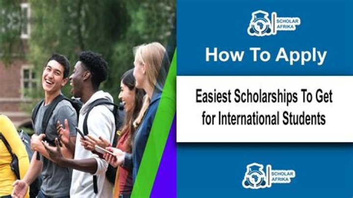 How can I get a scholarship for high school in Canada?