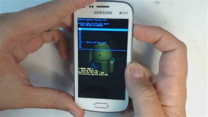 How can I root my Samsung GT s7562 without PC?