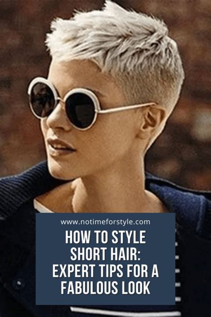 How do I style my hair like an emo boy?