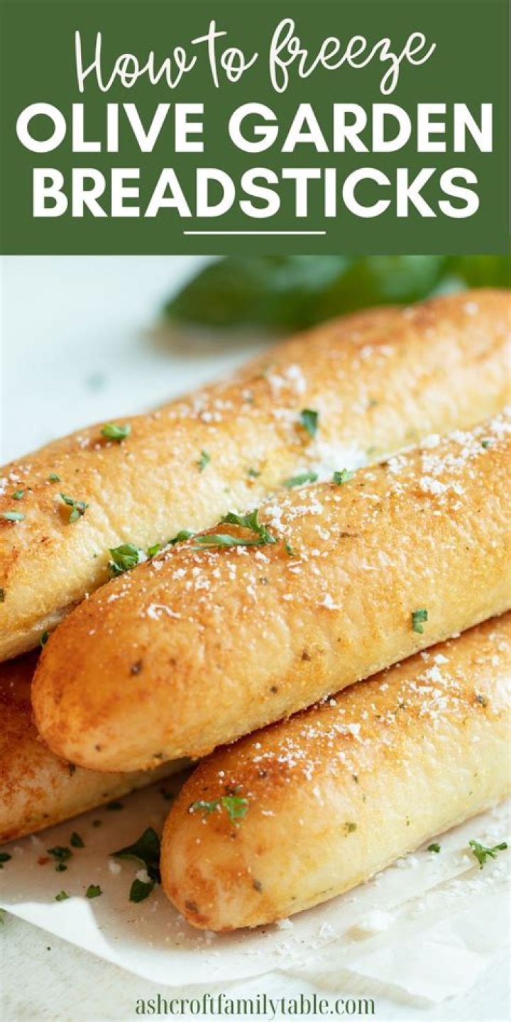 How do you cook frozen Olive Garden breadsticks?