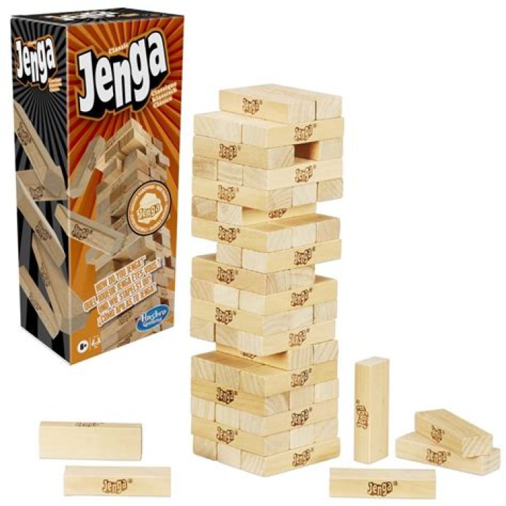 How do you play jenga with dices?