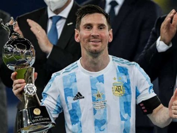 How many goals has Messi scored in his career?