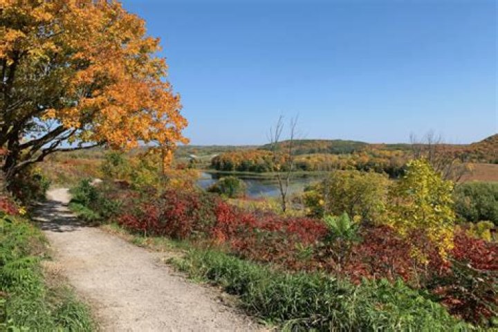 How much does it cost to get into Maplewood State Park?