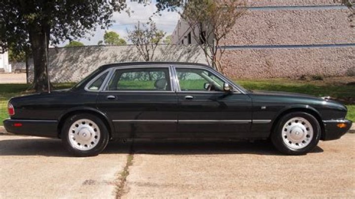 How reliable is a 1998 Jaguar XJ8?