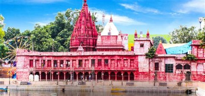 Is Darshan allowed in akkalkot?