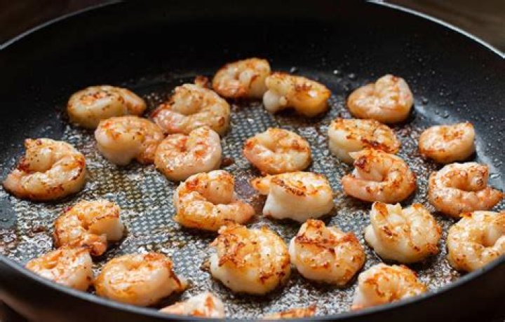 Is it OK to pan fry frozen shrimp?