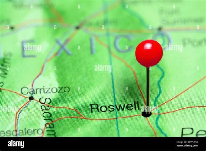 What airline flies out of Roswell New Mexico?