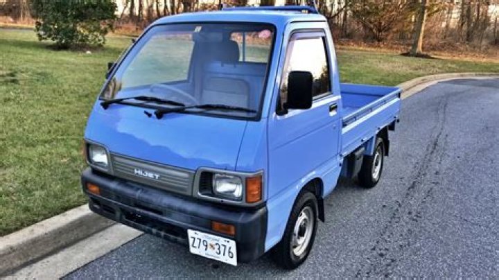 What are the small trucks called?