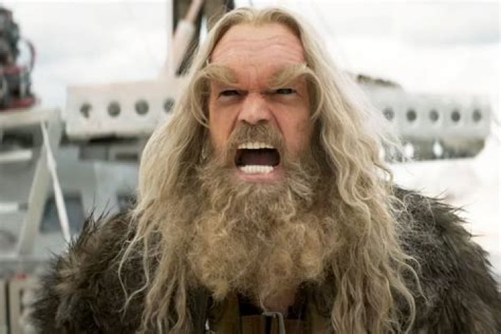 What happened to Sabertooth in Old Man Logan?