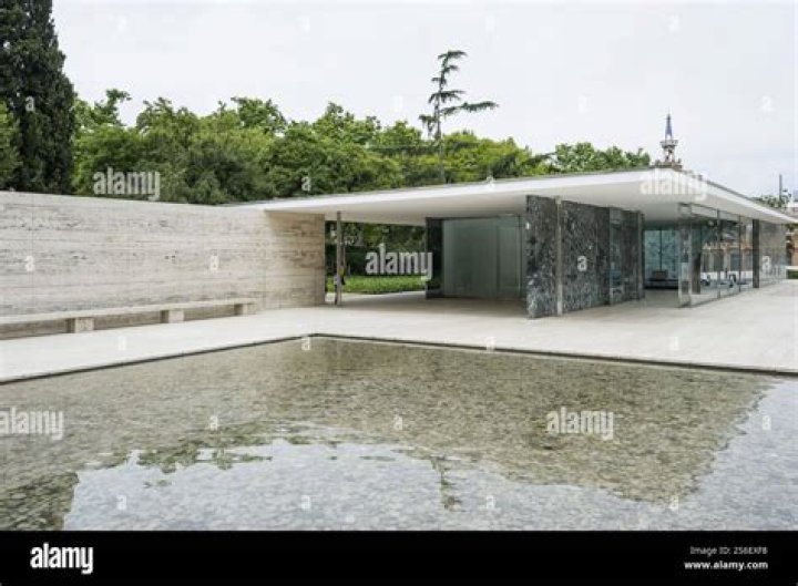 What happened to the original Barcelona Pavilion?