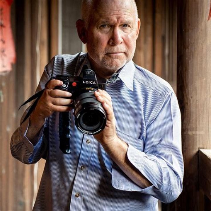 What is Steve McCurry style of photography?