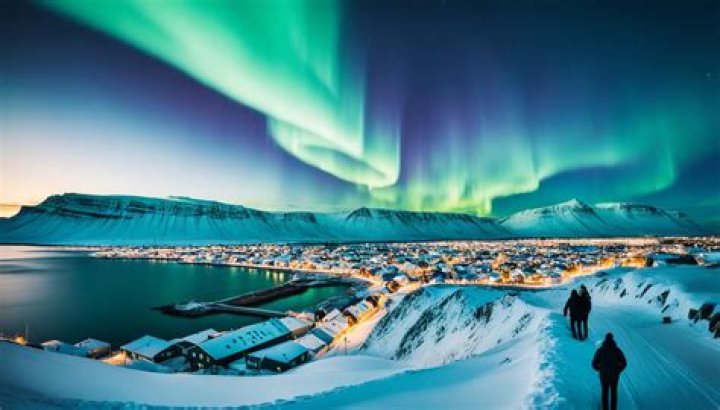 What is the best month to see the Northern Lights in Reykjavik?