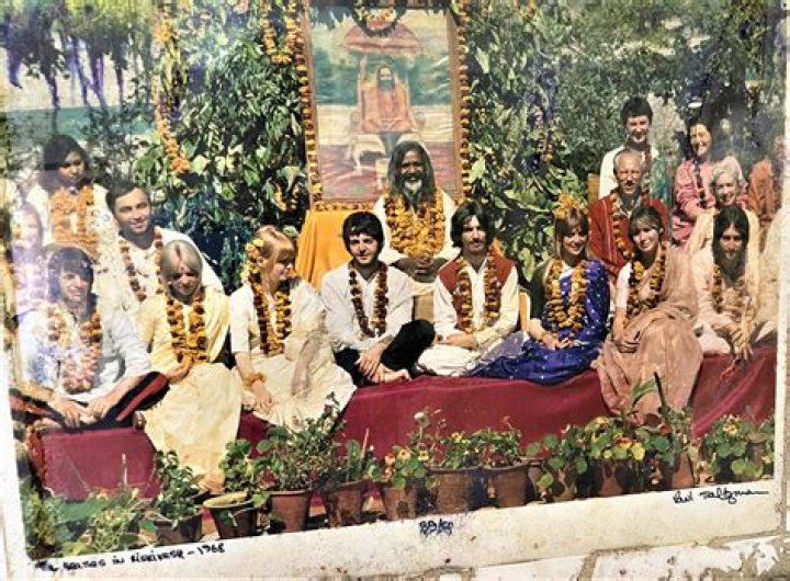 What is the birth name of Maharishi Mahesh Yogi?