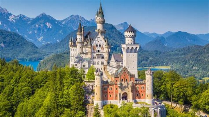 What is the name of the castle in Austria?