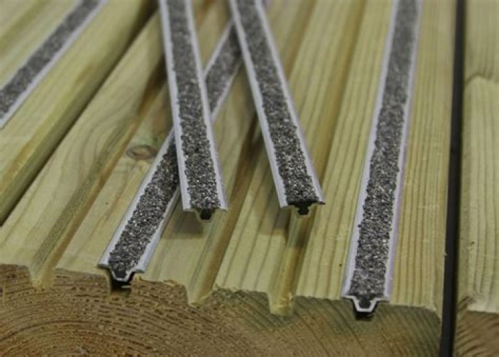 What is the right way up for decking boards?