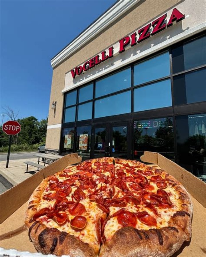 What was vocelli pizza called?