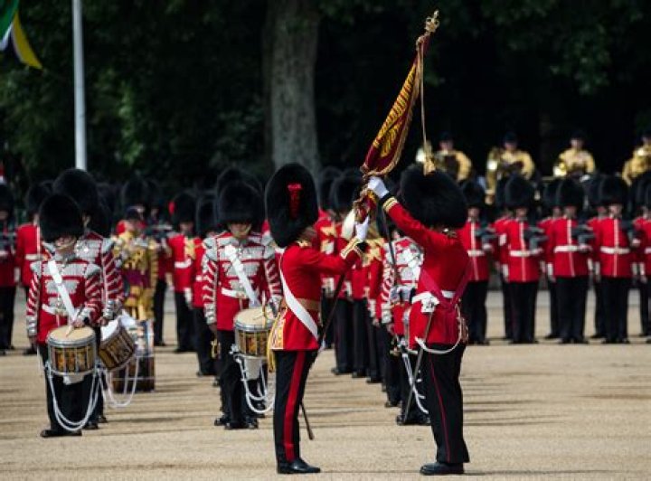 Where are the Coldstream Guards based?