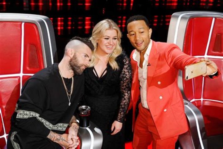 Who does the voice of GLaDOS?