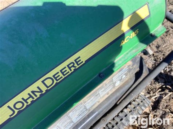 Who makes John Deere la115?
